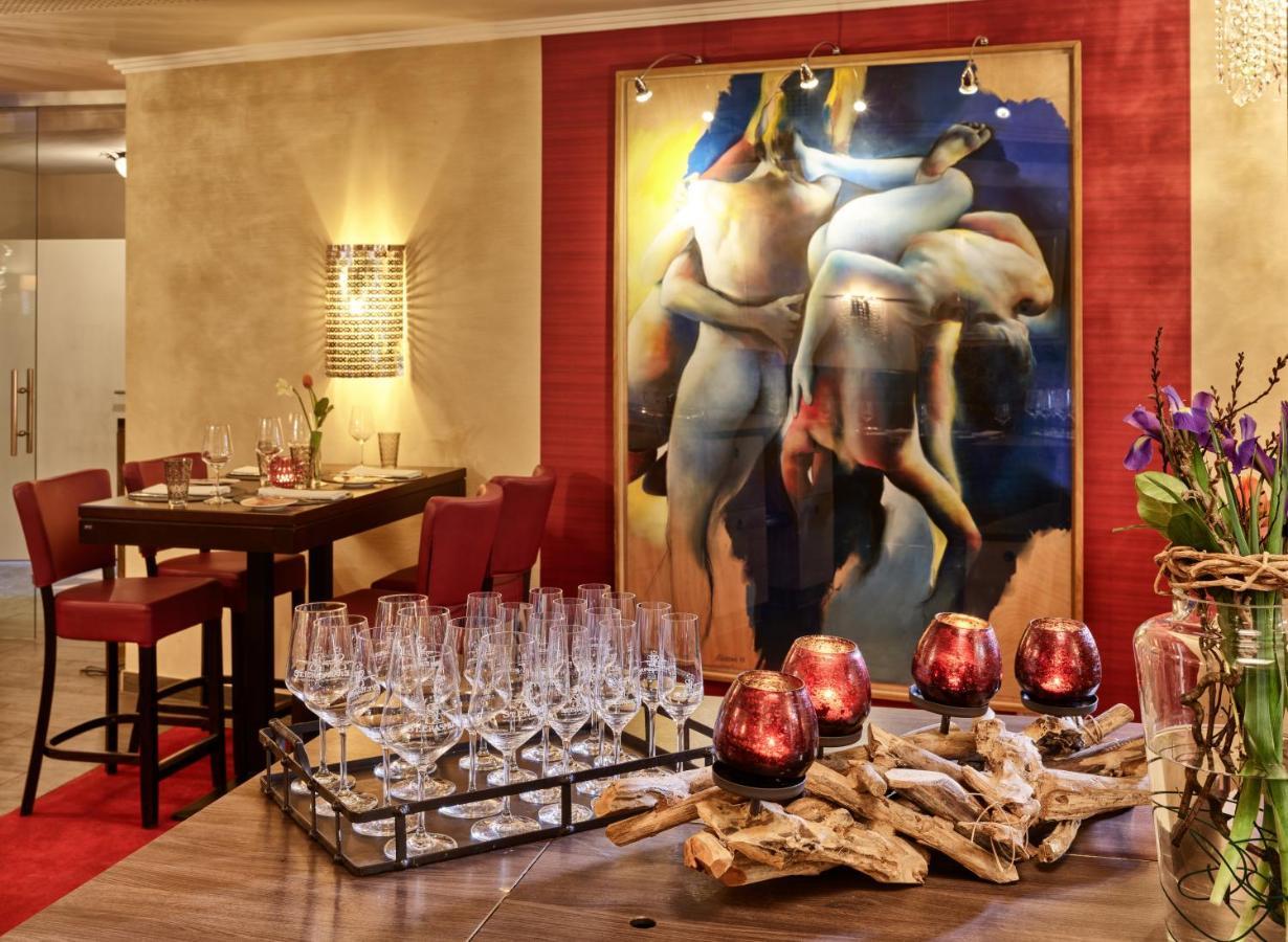 Trassem Hotel Erasmus - Mein Genuss- Und Wellnesshotel מראה חיצוני תמונה