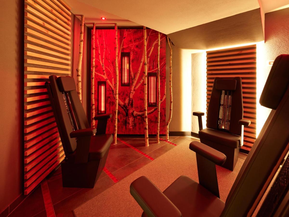 Trassem Hotel Erasmus - Mein Genuss- Und Wellnesshotel מראה חיצוני תמונה