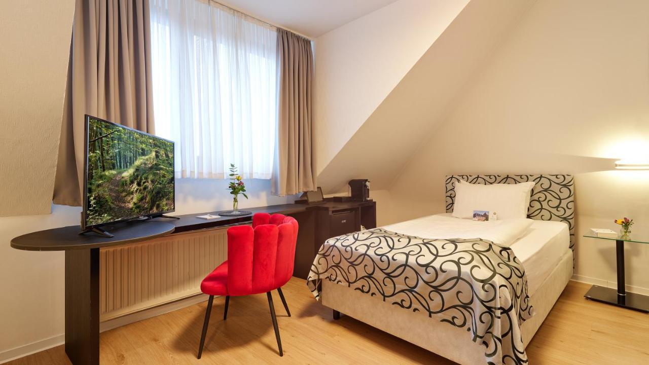 Trassem Hotel Erasmus - Mein Genuss- Und Wellnesshotel מראה חיצוני תמונה