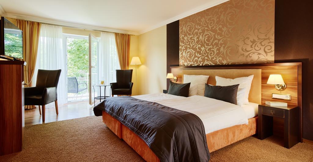 Trassem Hotel Erasmus - Mein Genuss- Und Wellnesshotel מראה חיצוני תמונה